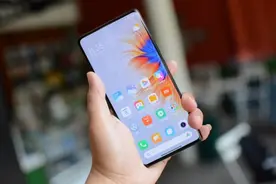 为什么风靡一时的后置指纹解锁功能，现在突然消失了？图片