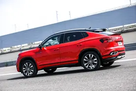 名副其实的轿跑SUV，场地试驾一汽-大众探岳X图片