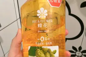 4款蜂花洗发水分析：黄色款性价比不高，红色款成分不输大牌图片