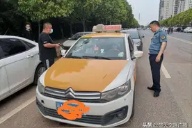 净化校园周边运输秩序，武汉市洪山区运管严查黄家湖大学城违规运输图片