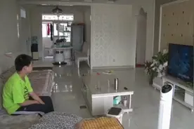 安康汉阴一13岁男孩独自在家，边做饭边看电视！结果险酿火灾图片