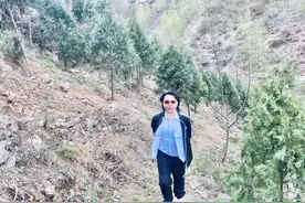 索南扎西为家乡捐款数十万 种树造林爱心奉献图片
