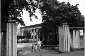 江西废弃的小镇，16年前有1万多人撤离，如今仍无人靠近图片