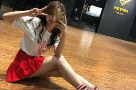 知名NBA主播美娜是詹姆斯迷妹，昔日男友曾是知名富二代图片