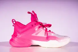 球鞋开箱！准者氢一代七夕配色，渐变粉很骚气图片