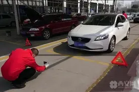 近期车辆逾期未审验不处罚！要审车的车主可在线预约、办理，切勿扎堆图片