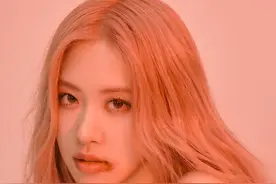 完美身材Rosé朴彩英——blackpink成员之一图片