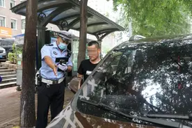 创建文明城市，哈市交警在行动——持续从严查处商圈、居民小区违停行为哈市交警一天取缔违停3900余件图片