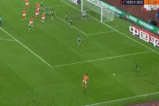 韦世豪三米空门踢飞！我奶奶都能进？罗马俱乐部告诉你答案图片