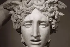 美杜莎不是女神，而是希腊神系中的妖怪，看过她的人都变成了石头图片