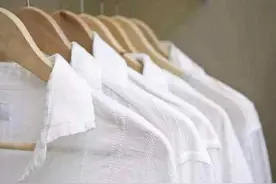 衣服发黄有污渍？不要苦恼！有几点办法让它恢复如新图片
