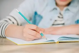 披着家政外衣的家教火了，月薪两三万图片