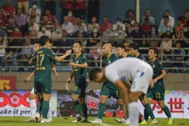 中甲尖锋对决仅得一分，冲超三年期限的最后一年，绿城太保守？图片