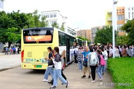 直击现场！今天，全州2万余名学子奔赴考场图片