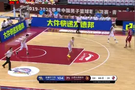 被狂虐33分，山西和新疆究竟有何恩怨？网友：两队主教练有大矛盾图片