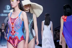 专题 | 秀场上的内衣和泳装，原来有这么多“故事”图片