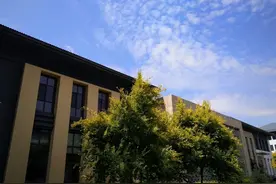 近三年全国各高校在宁夏回族自治区一本录取分数线排名（含文理）图片
