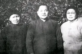 邓小平与继母夏伯根：相差5岁，31年后首次见，此后半世纪不离弃图片