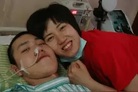 “炮姐”周苏红：2段婚姻，照顾瘫痪丈夫5年，2婚嫁大9岁富商图片