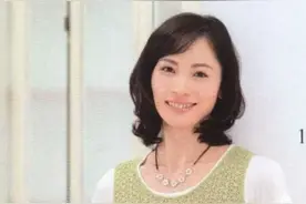 双层短花边钩针背心，单穿外搭都会好看图片
