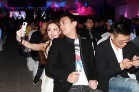 王思聪开喷前女友，言语间毫无情面：看她直播我想自杀！图片