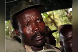 恐怖头目科尼：和本拉登齐名的魔头，联合国通缉，特种兵都除不掉图片