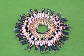 2020年毕业照拍摄（幼儿园丨小学）7大技巧早知道图片