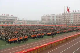 衡水中学高二男生“神颜”火了，高颜值引百万点赞，结局却翻车了图片