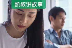 她曾是中国第一代超模，结婚7年，4次选择离婚：算了，我认输图片
