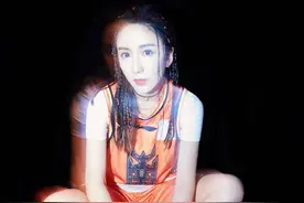 娄艺潇K型pose来袭！高难度动作柔韧性满分图片