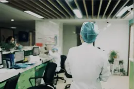 外科医生揭秘：手术中护士有多重要？怎样的医生才能做核磁共振？图片