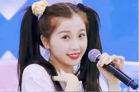 法式大肠发圈，各路明星爱豆都在戴，无敌减龄显发量图片