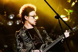 小丑竟是自己！汪峰新歌被嘲难听后又被质疑抄袭，工作室急忙回应图片