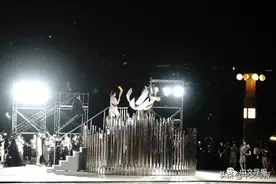 一人一车121天：跟着奥运火炬跑遍日本列岛的中国犟人图片