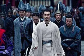 东晋宰相何充的政治战术：盯死上家，喂牌下家，不料下家胡了大胡图片