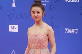 如何改善“斜方肌”，赵露思、张子枫前后大变样图片