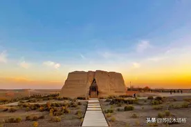 羌笛何须怨杨柳，春风不度玉门关。诗人笔下的“玉门关”在哪里？图片