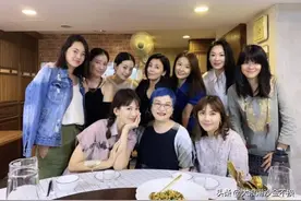 贾静雯林心如同框出镜 俩辣妈气质出众画面养眼图片