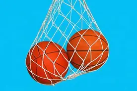 噗嗤一脚，我的蛋蛋被踹了图片