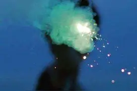 自此：夜阑卧听风吹雨，铁马是你，冰河也是你图片