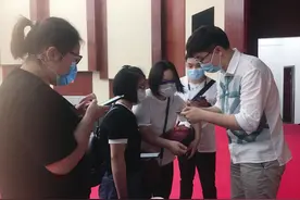 武汉市首个社会治理微信小程序正式上线图片