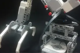 农村小伙自制乐高机械模型，不喜勿喷图片