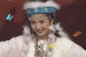 《还珠》中美丽的香妃在最好时光遭遇车祸，全家遭遇更是令人唏嘘图片