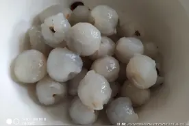自制荔枝醋图片