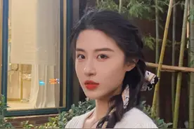 别再披头散发了！初夏超火的3款编发，谁扎谁好看图片