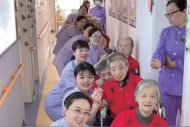 十堰城区共有18家养老机构，床位2943个，每月最高收费7200元图片