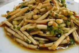 外国人评选4种难以下咽的中国蔬菜，鱼腥草上榜，全吃完的人真牛图片