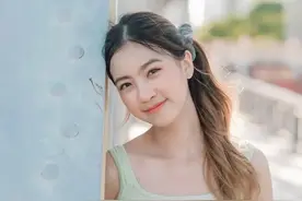 吊带就该这样穿，太性感了图片