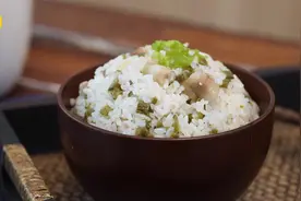 懒人菜谱豆角焖饭，荤素搭配，细品生活的滋味图片