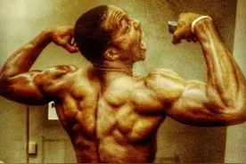 霍华德天赋有多恐怖？小腿纤细如少女 肩宽比姚明还出色图片